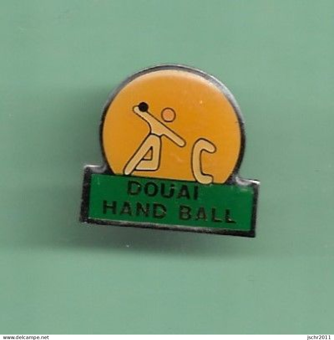 1 Pin's *** HAND BALL -DOUAI *** WW05 - Balonmano