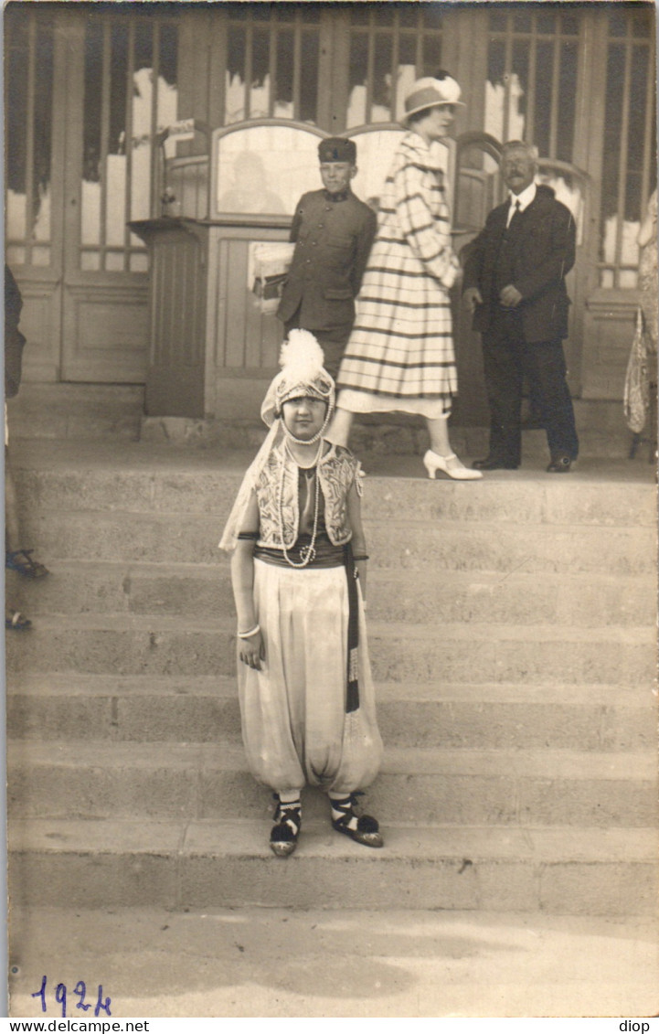 CP Carte Photo D&#039;&eacute;poque Photographie Vintage Enfant D&eacute;guisement Costume  - Altri & Non Classificati