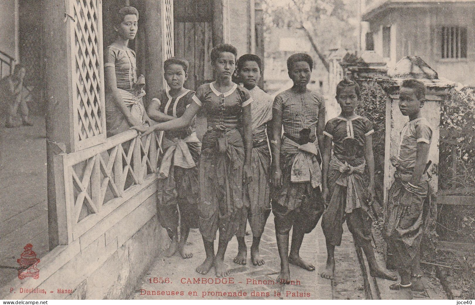 Phnom Penh - Danseuses En Promenade Dans Le Palais - Cambodge - Cambogia