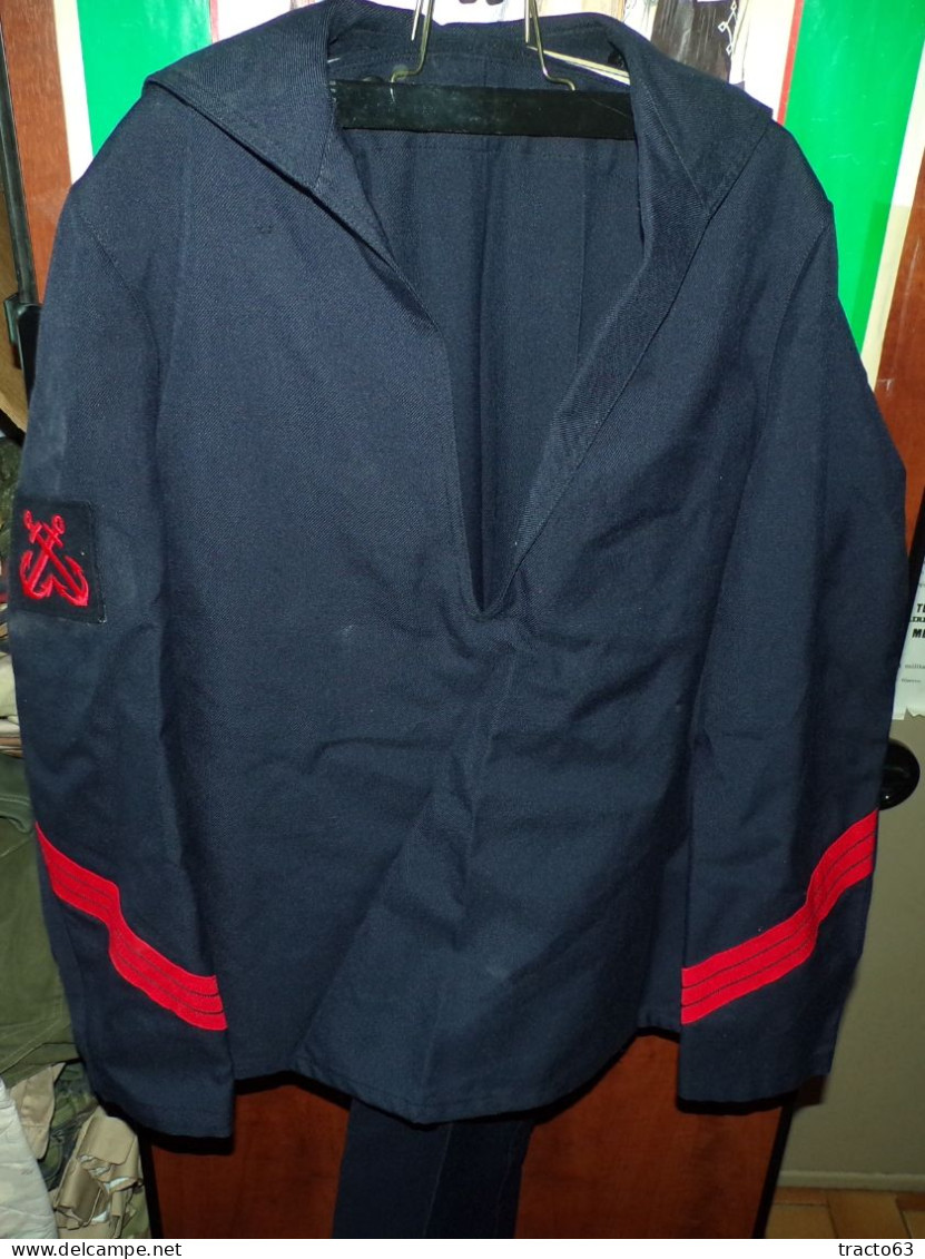 TENUE BLEU DE LA MARINE NATIONALE FRANCAISE ,  TAILLE DE LA VESTE 96 L SOIT M , TAILLE DU PANTALON 36 SOIT S ,  BON ETAT - Equipo