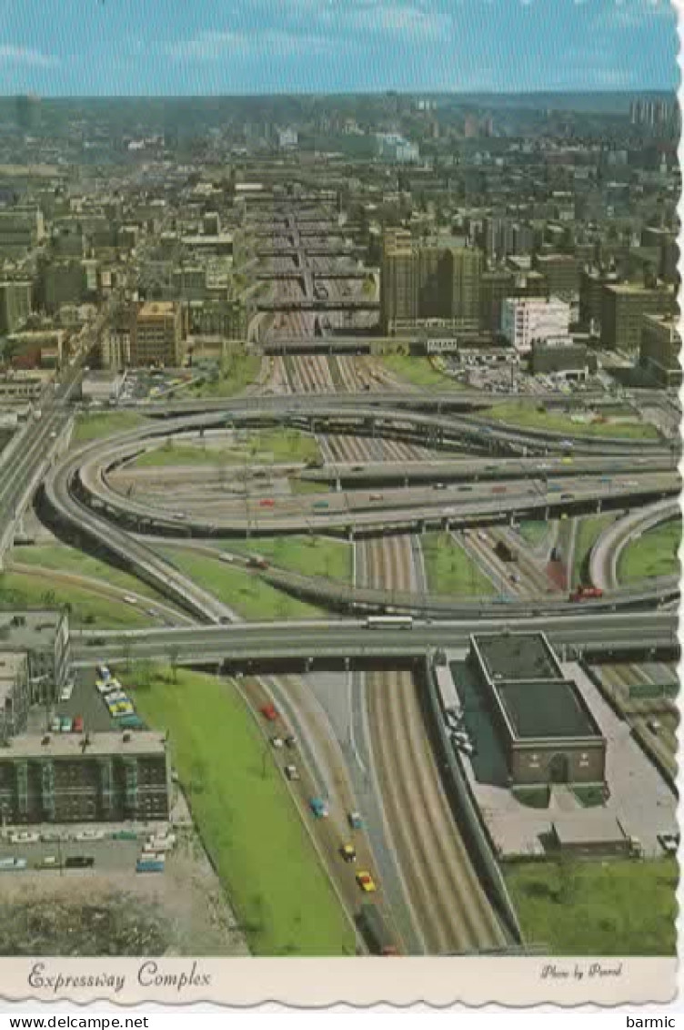 EXPRESSWAY COMPLEX, AN ERIAL VIEW OF THE ONTRICATE INTER CHANGE AT THE DAN RYAN AND CONVERGING EISENHOWER REF 15736 - Sonstige & Ohne Zuordnung