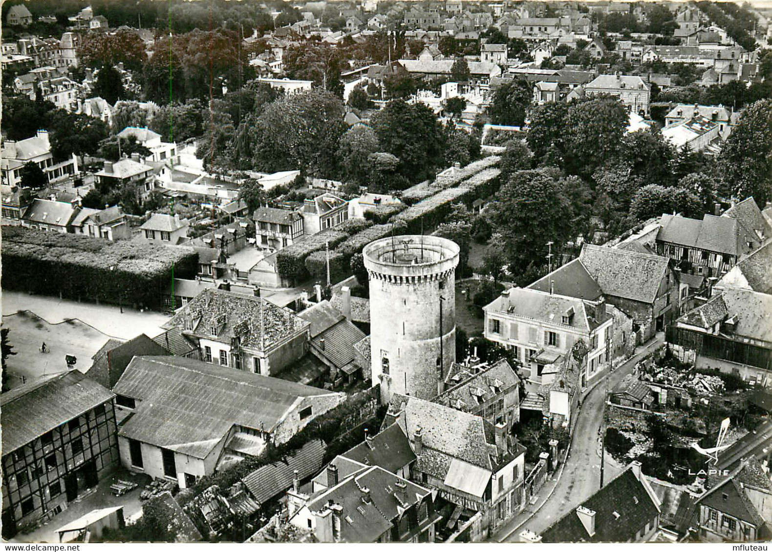 27* VERNON   La Tour Des Archives  (CPSM 10,5x15cm) RL16,1591 - Vernon