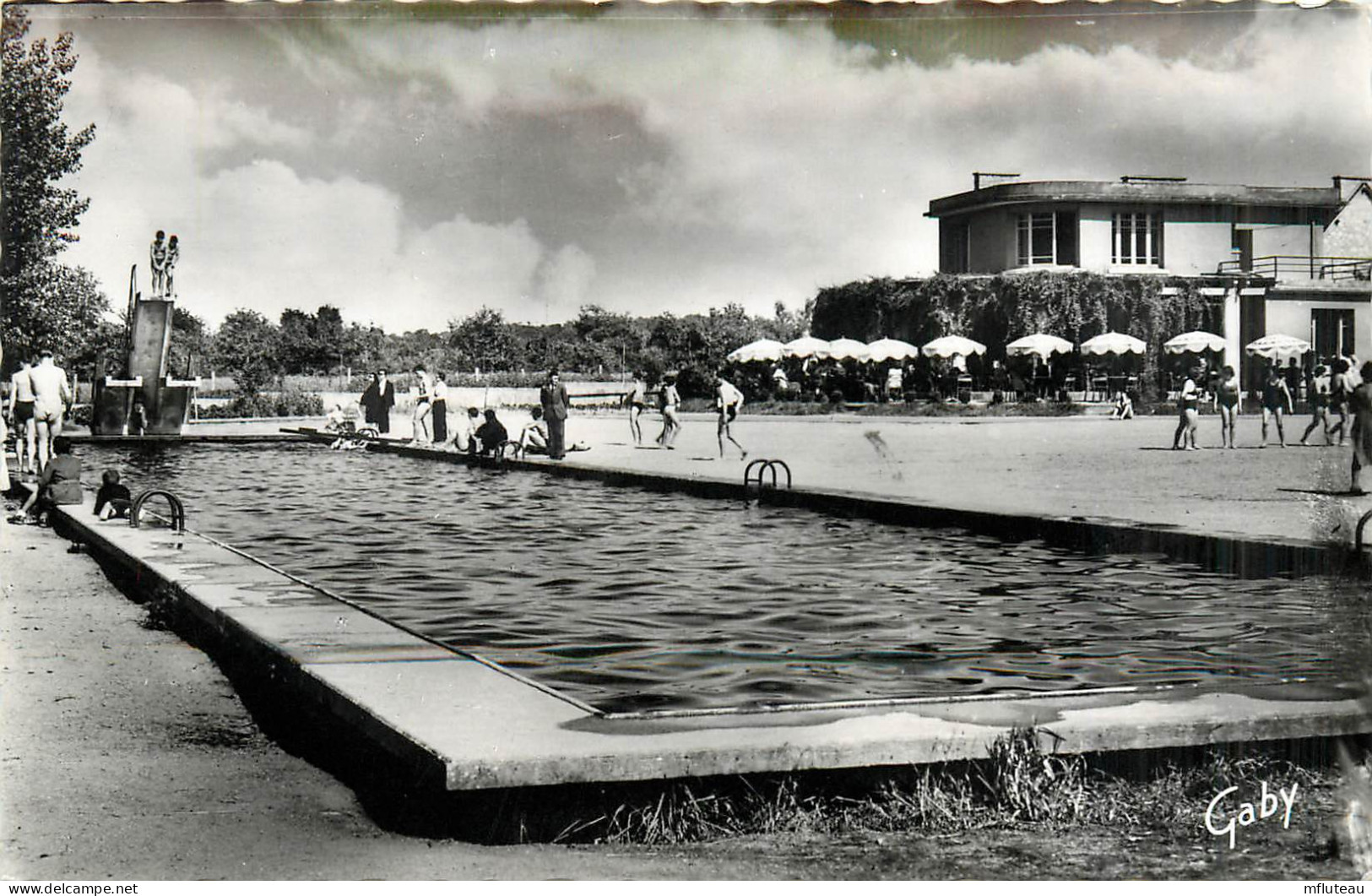 56* PONTIVY  Piscine De La Plage CPSM(9x14cm)          RL42,0112 - Pontivy