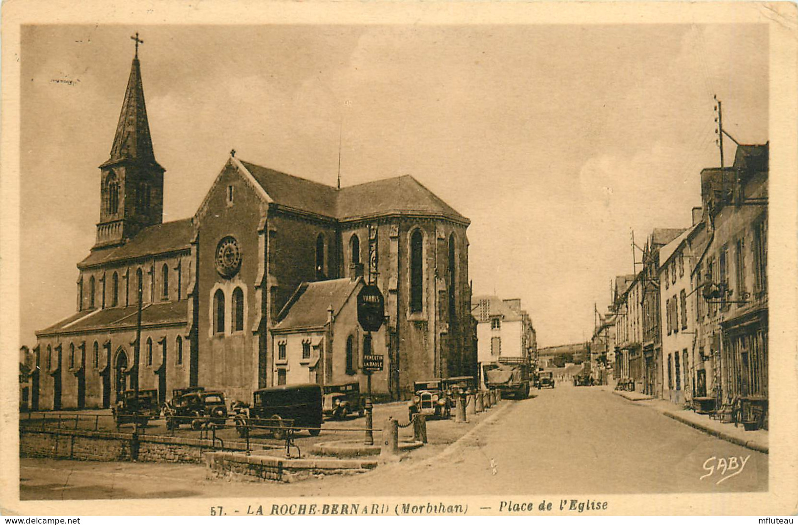 56* LA ROCHE BERNARD  Place De L Eglise          RL42,0055 - La Roche-Bernard