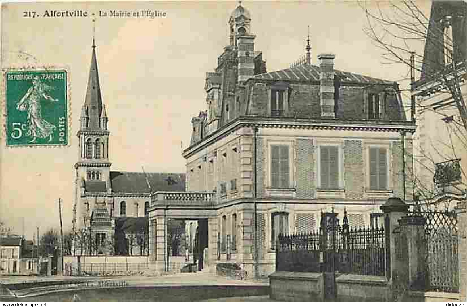 94 - Alfortville - La Mairie Et L'Eglise - CPA - Voir Scans Recto-Verso - Alfortville