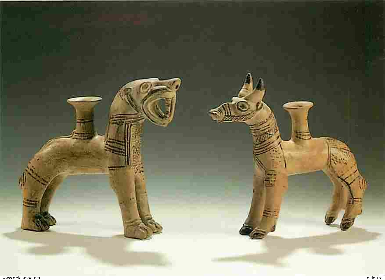 Art - Antiquités - Zwei Gefasse In Tierform - CPM - Voir Scans Recto-Verso - Ancient World