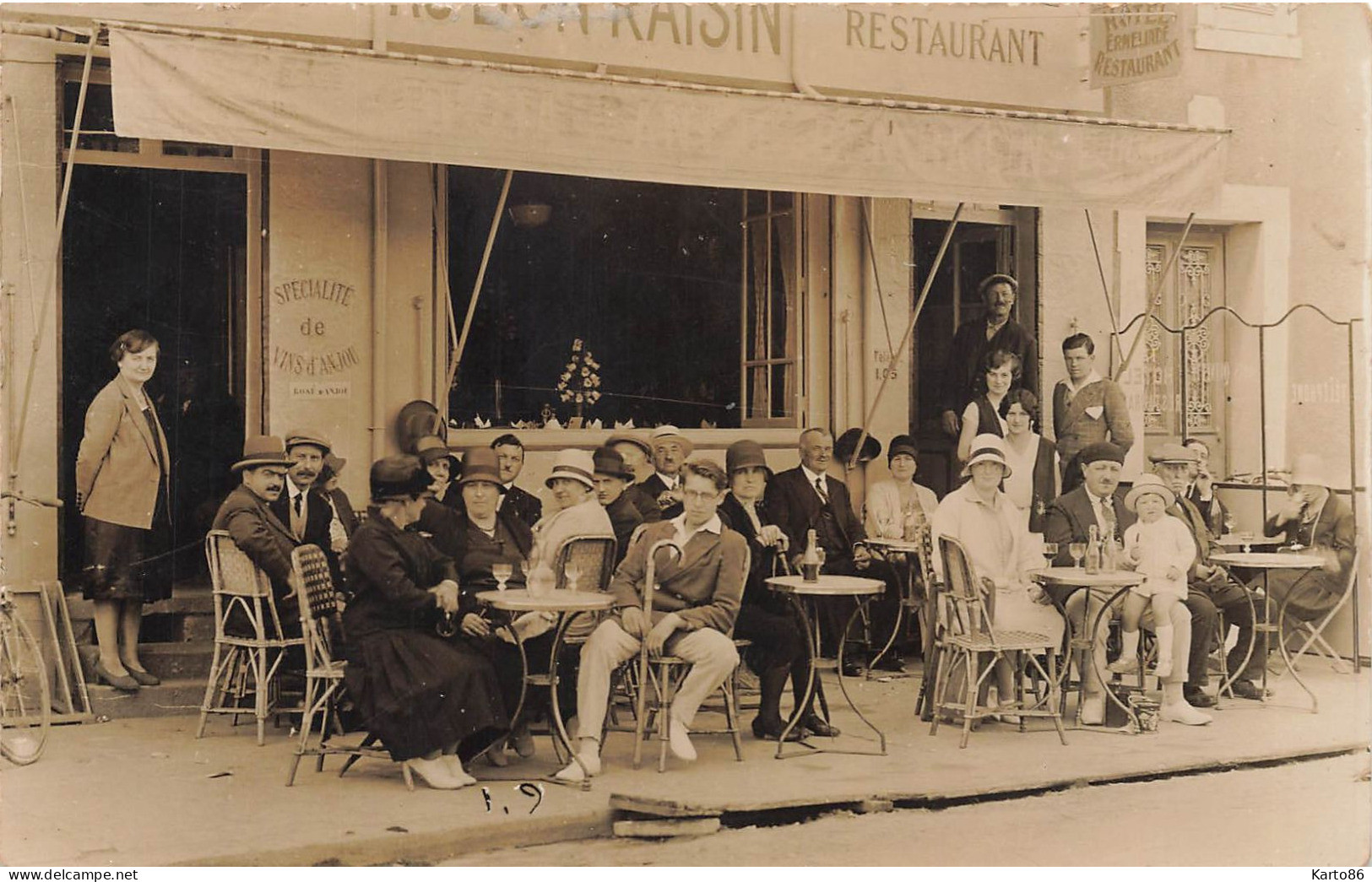 Le Pouliguen * Carte Photo * Hôtel ERMELINDE Restaurant , Sur Le Quai * Commerce Terrasse - Le Pouliguen