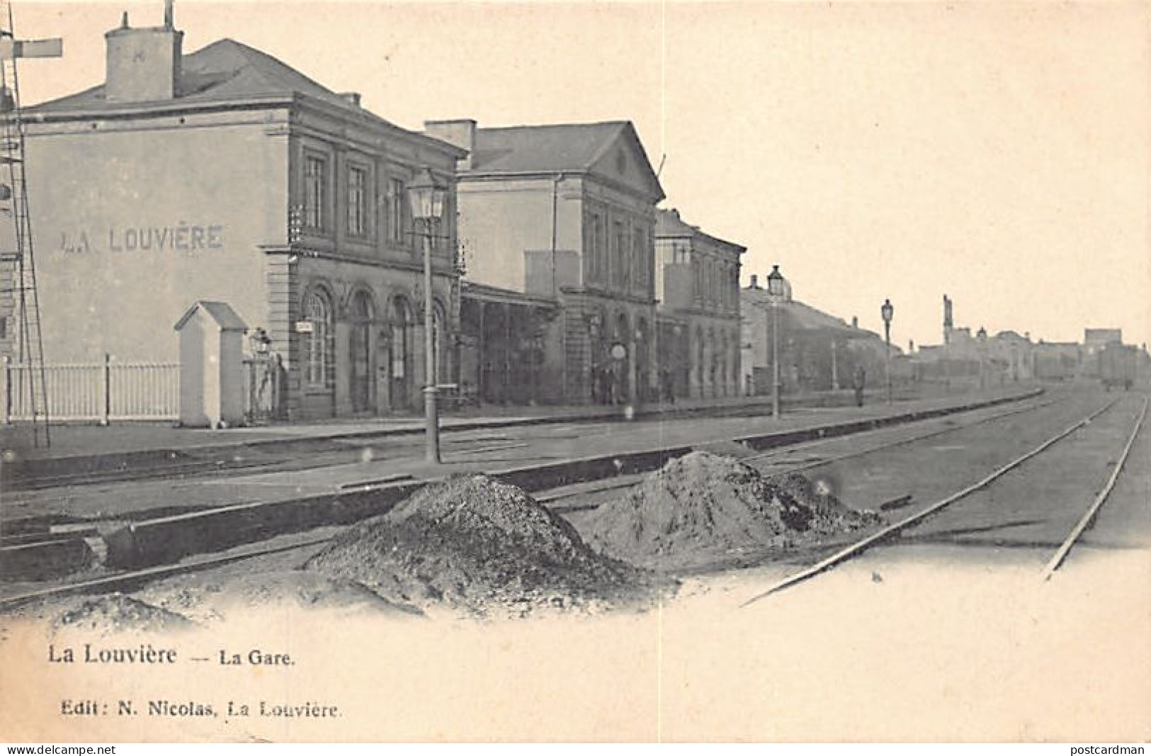 LA LOUVIÈRE (Hainaut) La Gare - La Louviere
