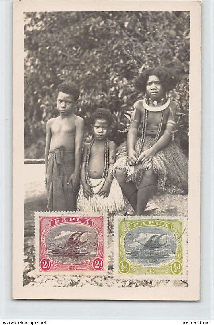 Papua New Guinea - Group Of Native Children - REAL PHOTO - Publ. Unknown (Kodak  - Papoea-Nieuw-Guinea