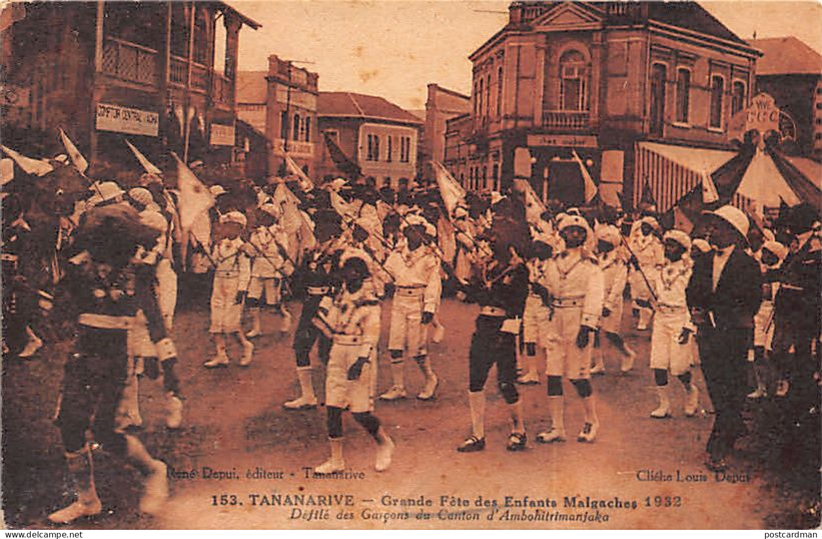 Madagascar - TANANARIVE - Grande Fête Des Enfants Malgaches En 1932 - Défilé Des Garçons Du Canton D'Ambohitrimanjaka -  - Madagaskar