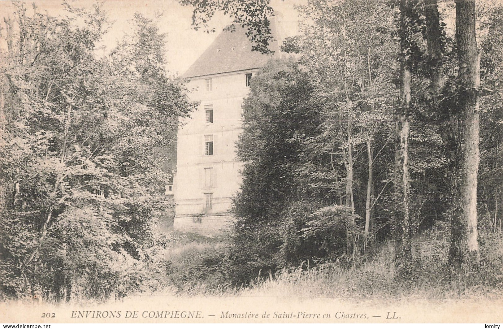 Destockage lot de 48 cartes postales CPA de l' Oise Chantilly Pont Sainte Maxence Beauvais Creil Noyon Compiegne Boran