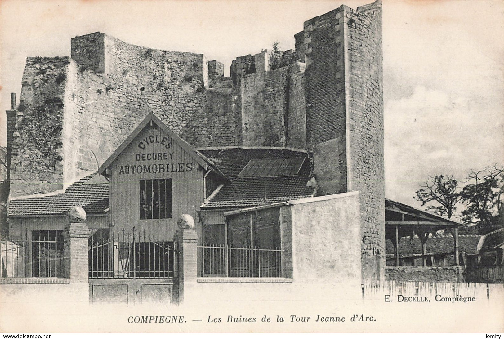 Destockage lot de 48 cartes postales CPA de l' Oise Chantilly Pont Sainte Maxence Beauvais Creil Noyon Compiegne Boran