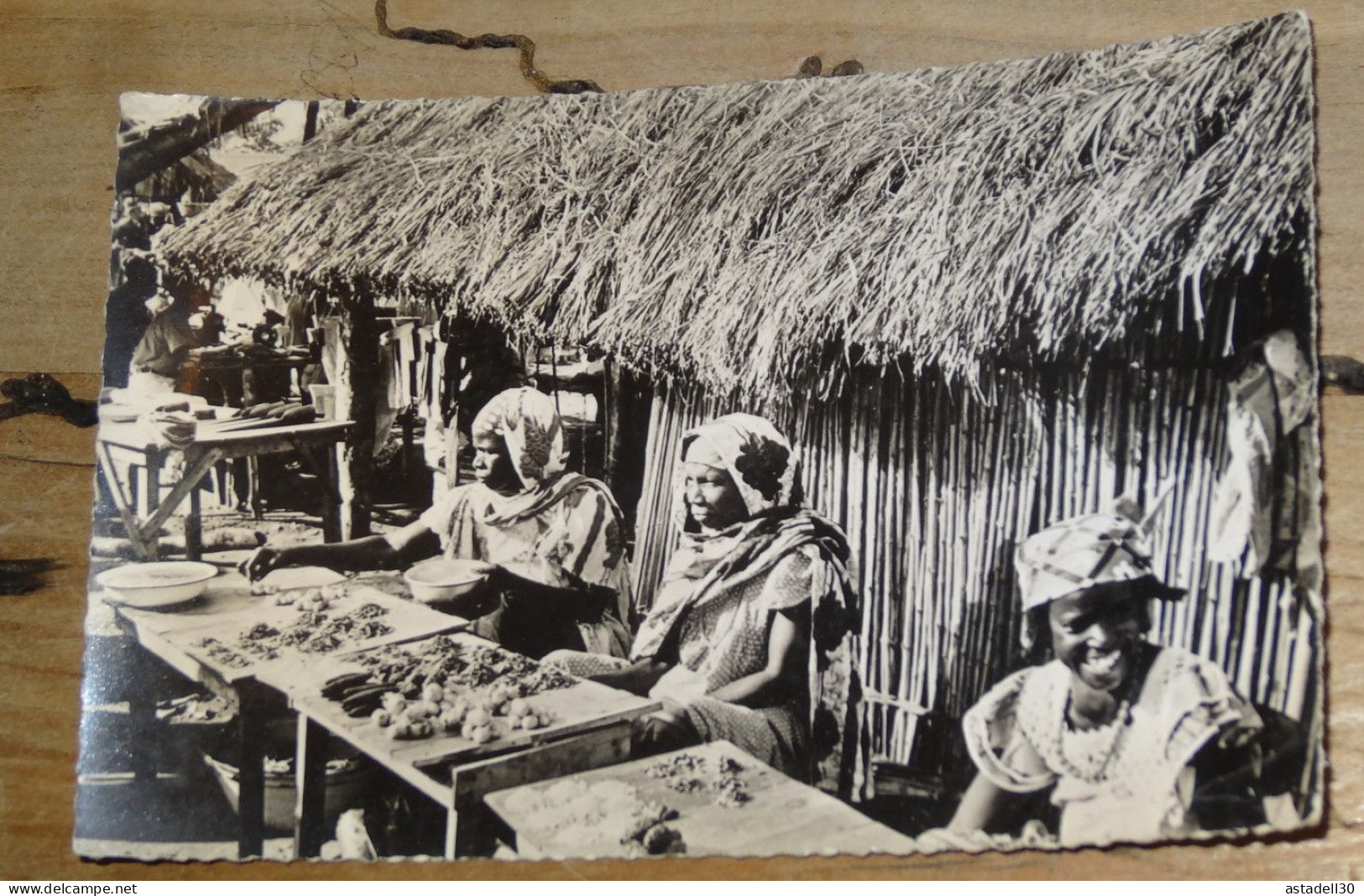 ABIDJAN, Femmes Au Marché A BOUAKE ................ BF-18602a - Costa De Marfil