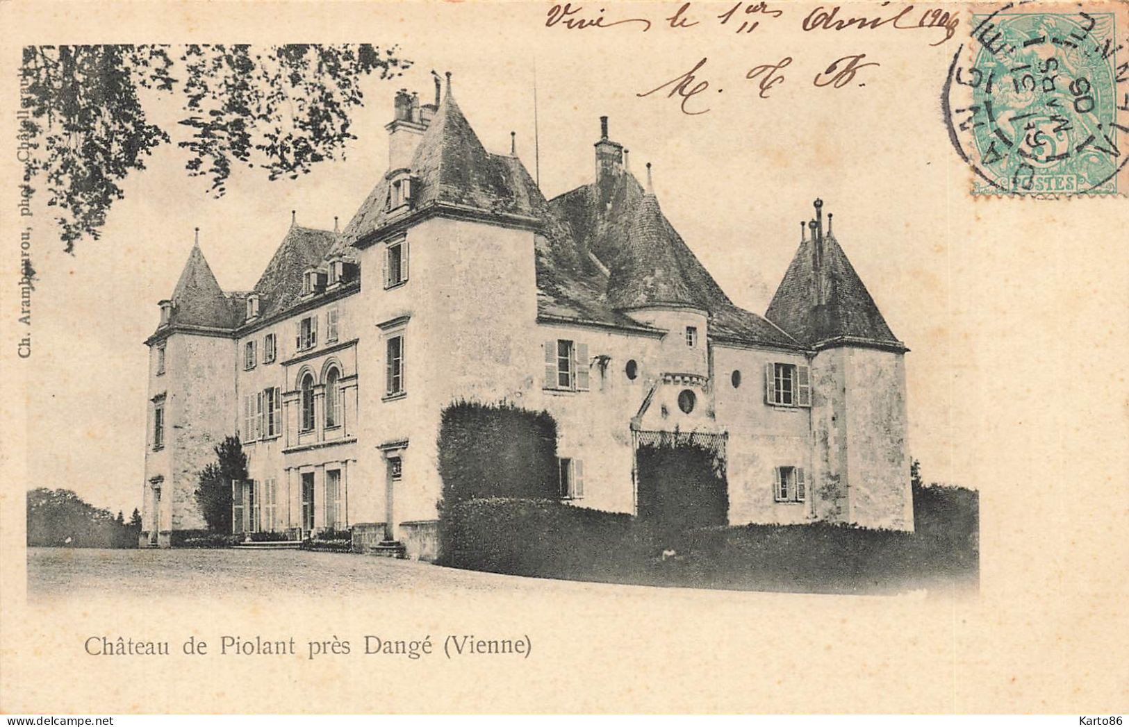 Dangé * Le Château De Piolant - Dange Saint Romain