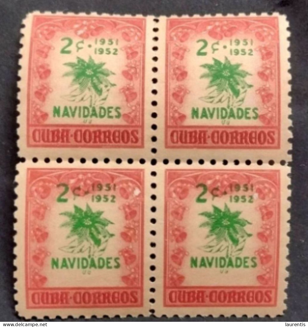 D575  Top Pair Flower Centered - Bottom Pair  Flower Moved Up - Christmas 1951 MNH - Lightly Darkened Gum - Cb - 2,85 - Andere & Zonder Classificatie