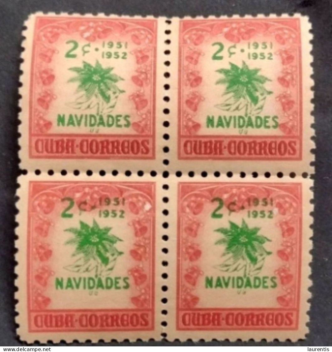 D575  Top Pair Flower Centered - Bottom Pair  Flower Moved Up - Christmas 1951 MNH - Lightly Darkened Gum - Cb - 2,85 - Other & Unclassified