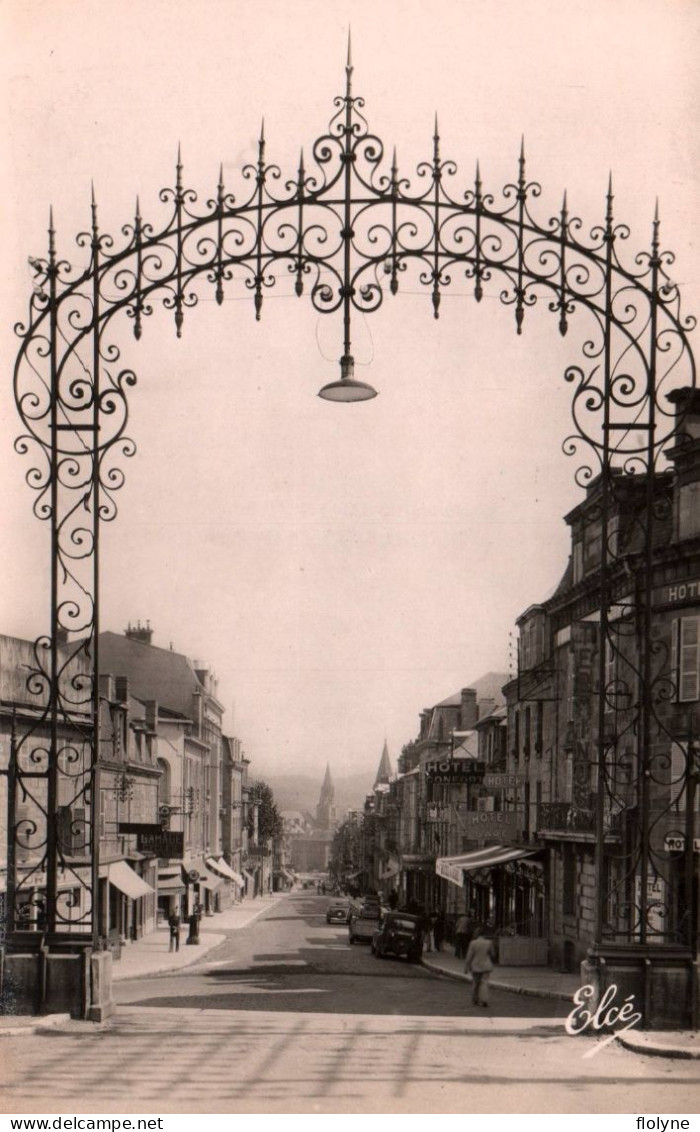 Brive La Gaillarde - Sortie De La Gare , Au Fond L'avenue De La Gare - Brive La Gaillarde