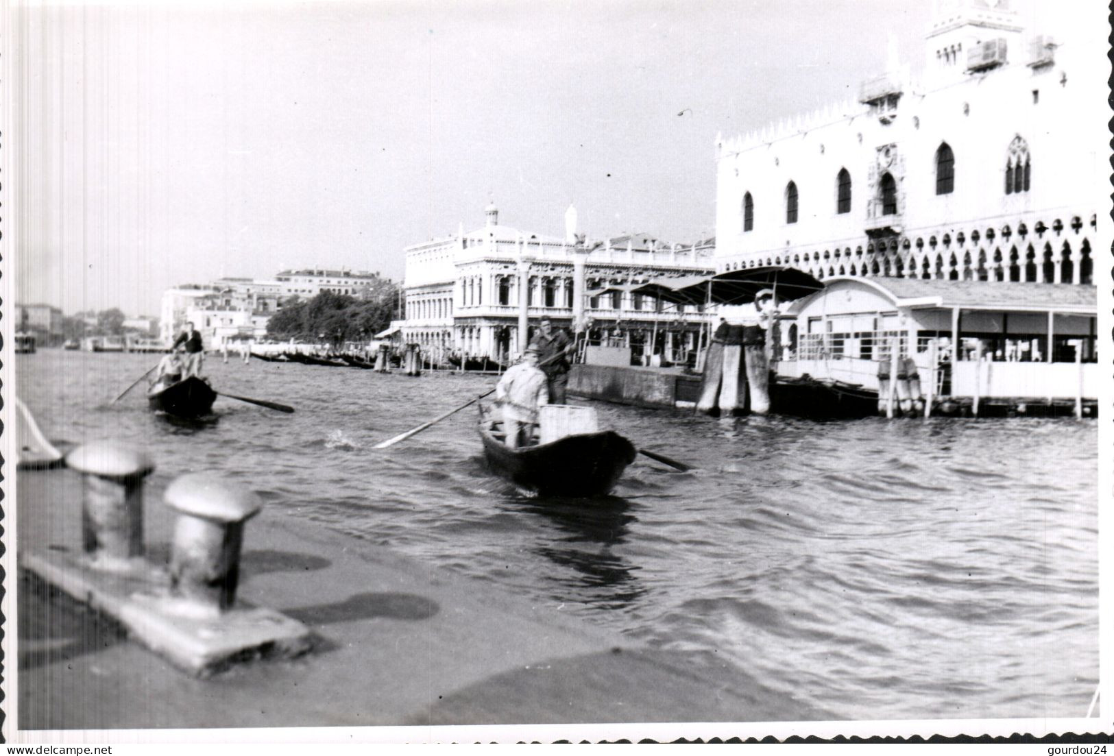 Photo 10*16 - VENISE - Gondoles Sur Un Chenal - Venezia