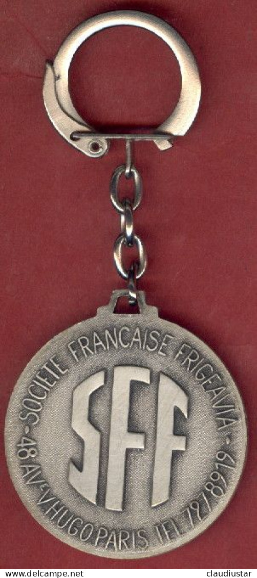 ** LOT  2  PORTE - CLEFS  FRIGEAVIA  -  PARIS ** - Key-rings