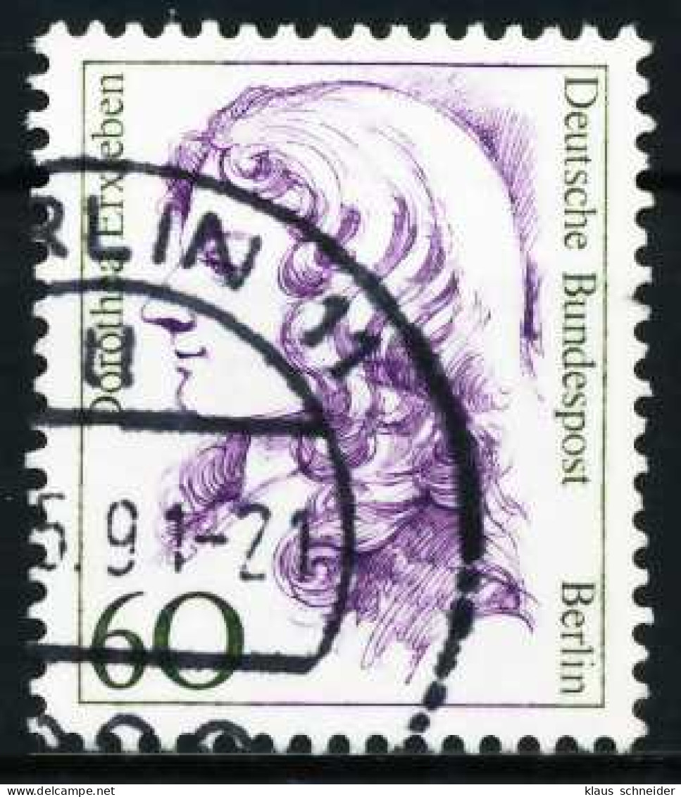 BERLIN DS FRAUEN Nr 824 Gestempelt X6106AA - Used Stamps