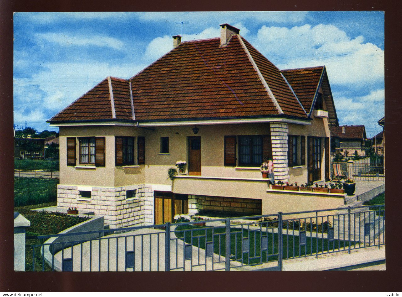 77 - COMBS-LA-VILLE - LOTISSEMENT "BEAU-SOLEIL" MAISON GAGNEE AU CONCOURS DES MAISONS 1960 PAR LA FAMILLE COUDERT - Combs La Ville