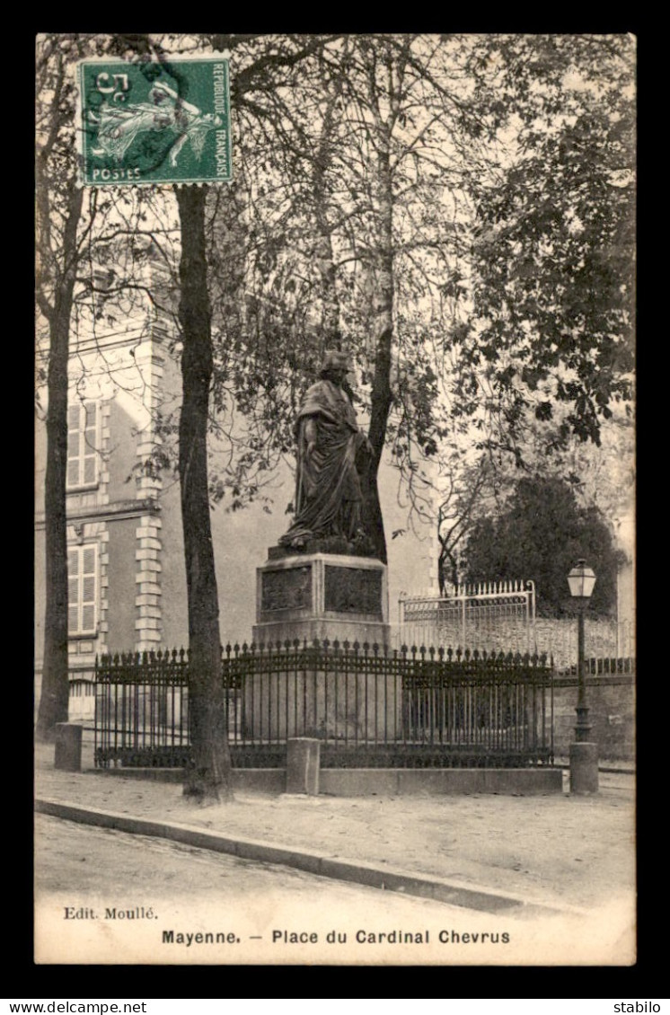 53 - MAYENNE - PLACE ET STATUE  DU CARDINAL CHEVRUS - Mayenne