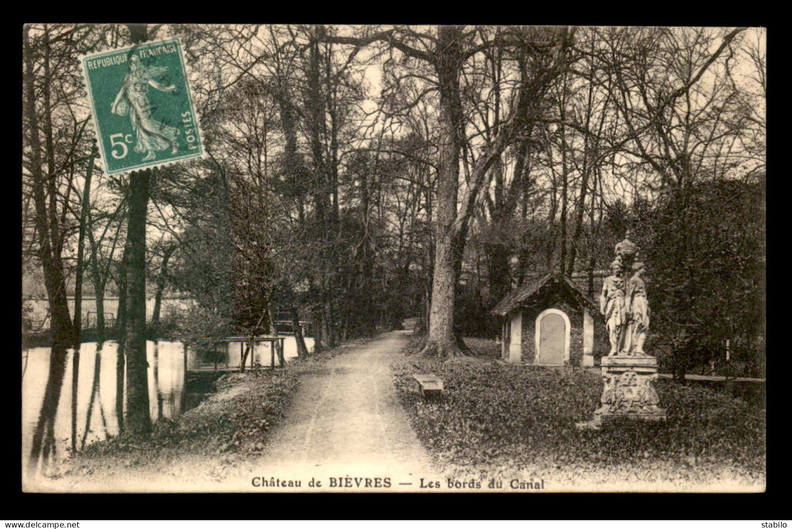 91 - BIEVRES - LE CHATEAU - LES BORDS DU CANAL - Bievres