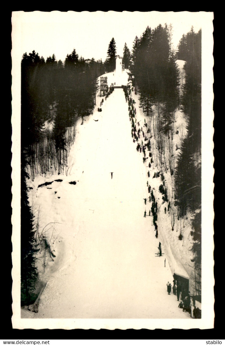 74 - MEGEVE - CONCOURS DE SAUT AU TREMPLIN OLYMPIQUE - SKI - SKIEUR - Megève