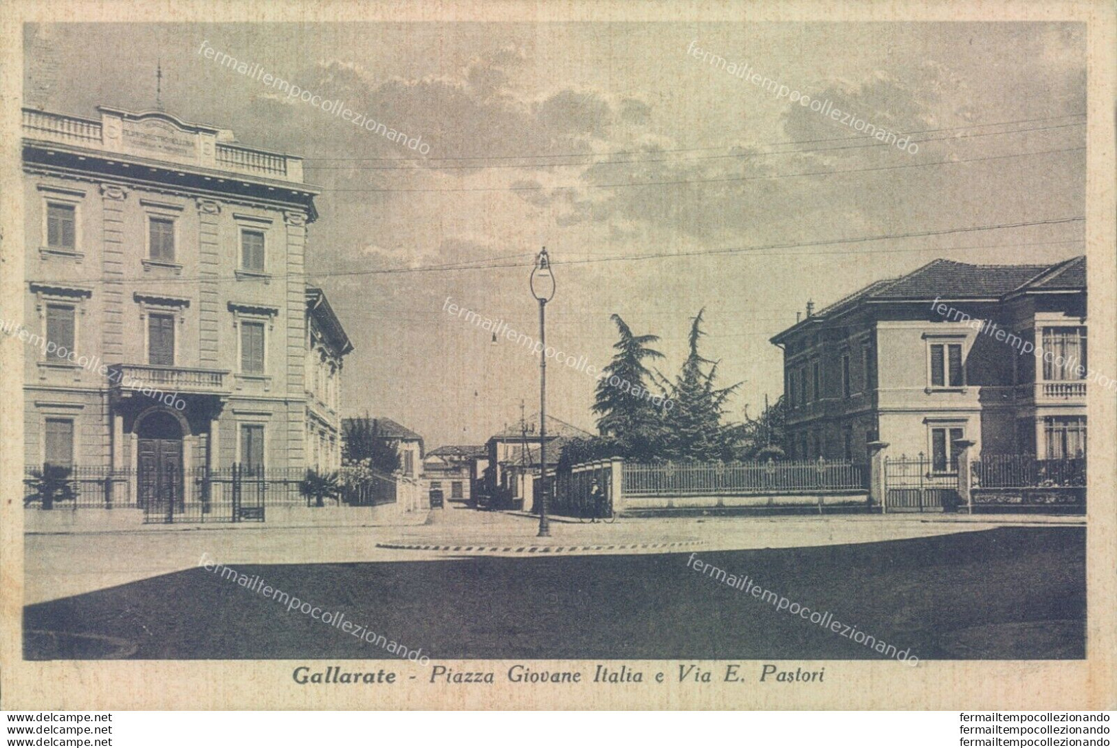 C73 Cartolina  Provincia Di Varese - Gallarate Piazza Giovane Italia  E Via.past - Varese