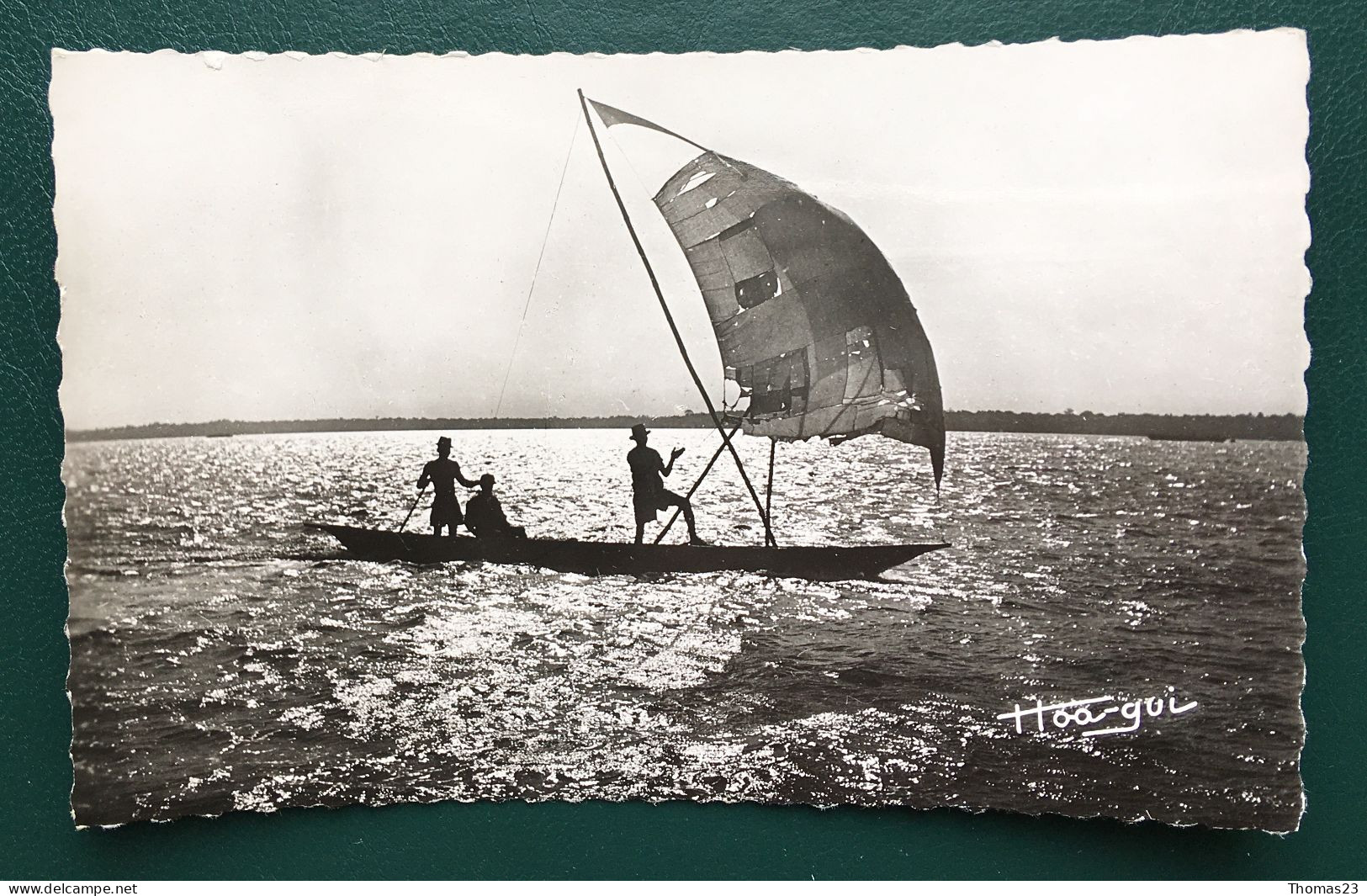 Pirogue Au Soleil Couchant, Lib "Au Messager", N° 392 - Brazzaville