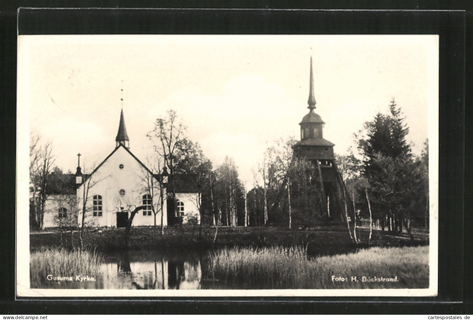 AK Gusums, Kyrka, Blick Zur Kirche  - Suède