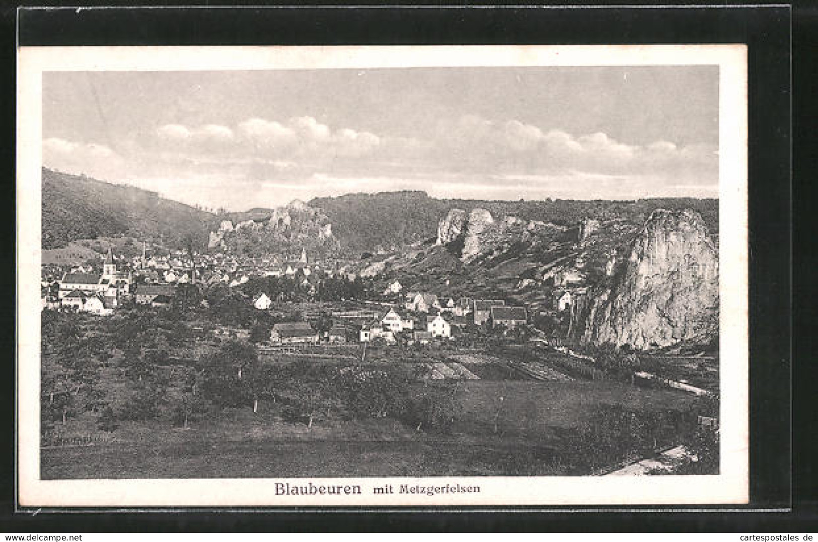 AK Blaubeuren, Totalansicht Aus Der Vogelschau Mit Blick Auf Den Metzgerfelsen  - Blaubeuren