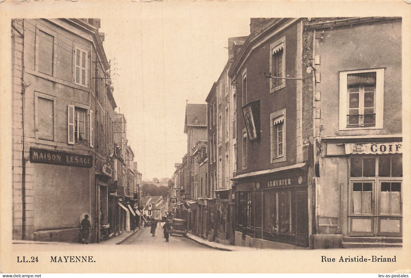 53  MAYENNE LA RUE ARISTIDE BRIAND - Mayenne