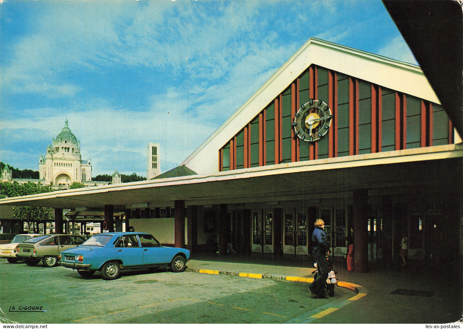 14 LISIEUX LA GARE SNCF - Lisieux