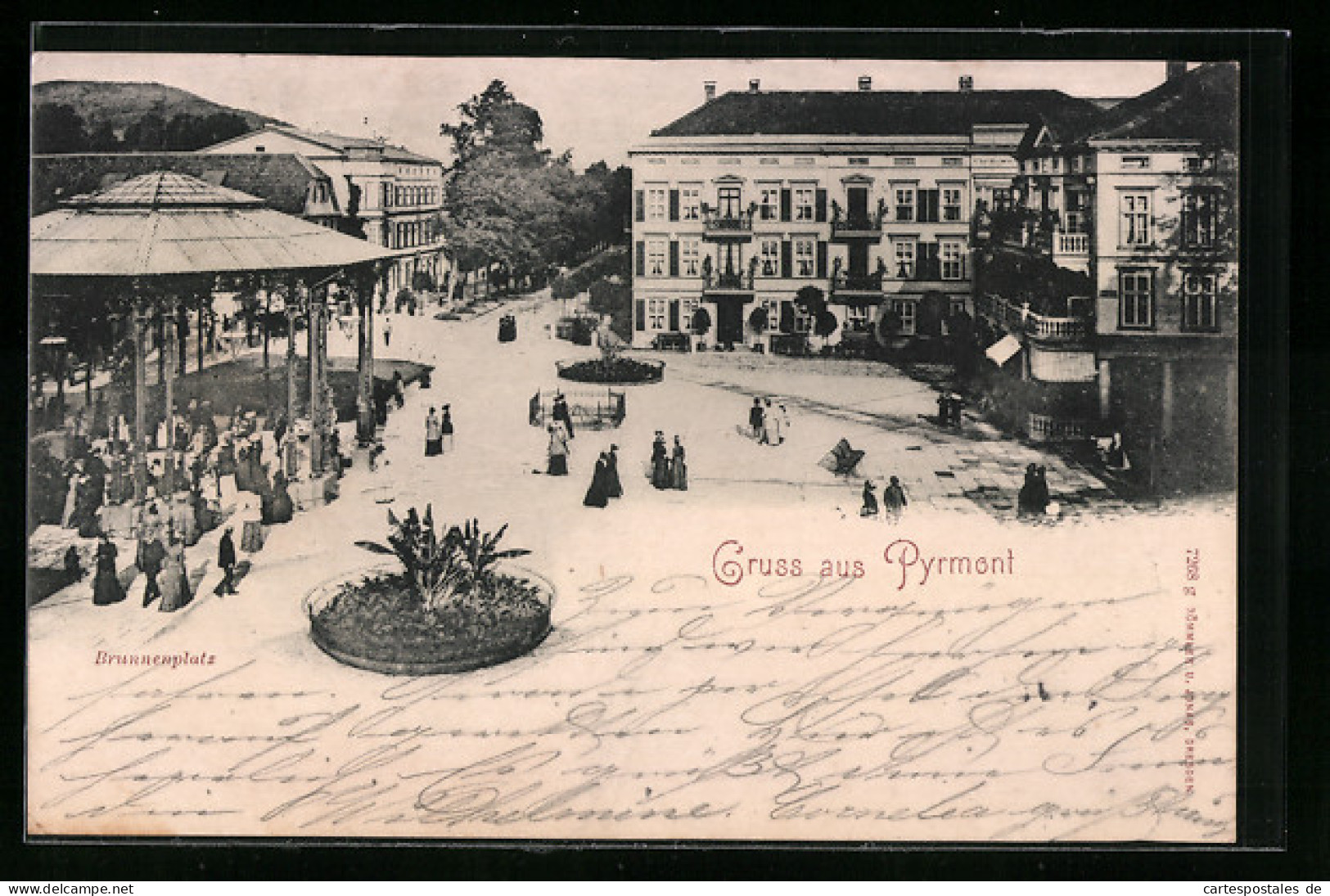AK Pyrmont, Brunnenplatz Mit Häuserzeile Und Passanten  - Bad Pyrmont