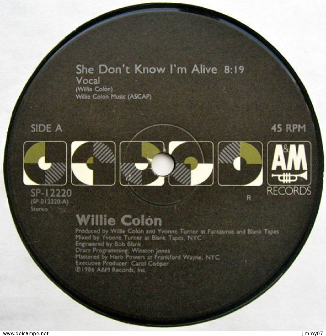 Willie Colón - She Don't Know I'm Alive (12") - 45 T - Maxi-Single