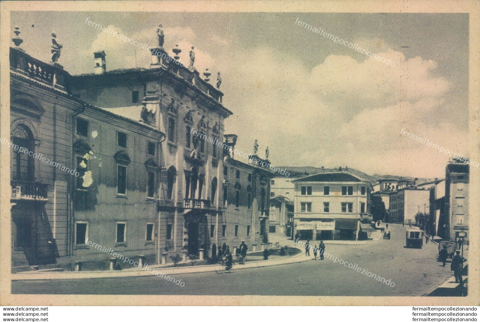 S439 Cartolina Gorizia Citta' Piazza Edmondo De Amicis E Museo Della Redenzione - Gorizia