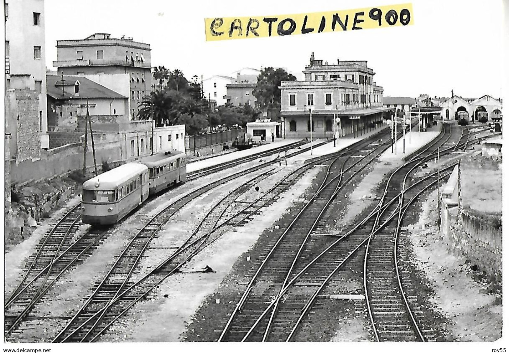 Sardegna Sassari Stazione Ferroviaria Veduta Panoramica Interno Stazione Treno Littorina In Sosta (ristampa/v.retro) - Gares - Avec Trains