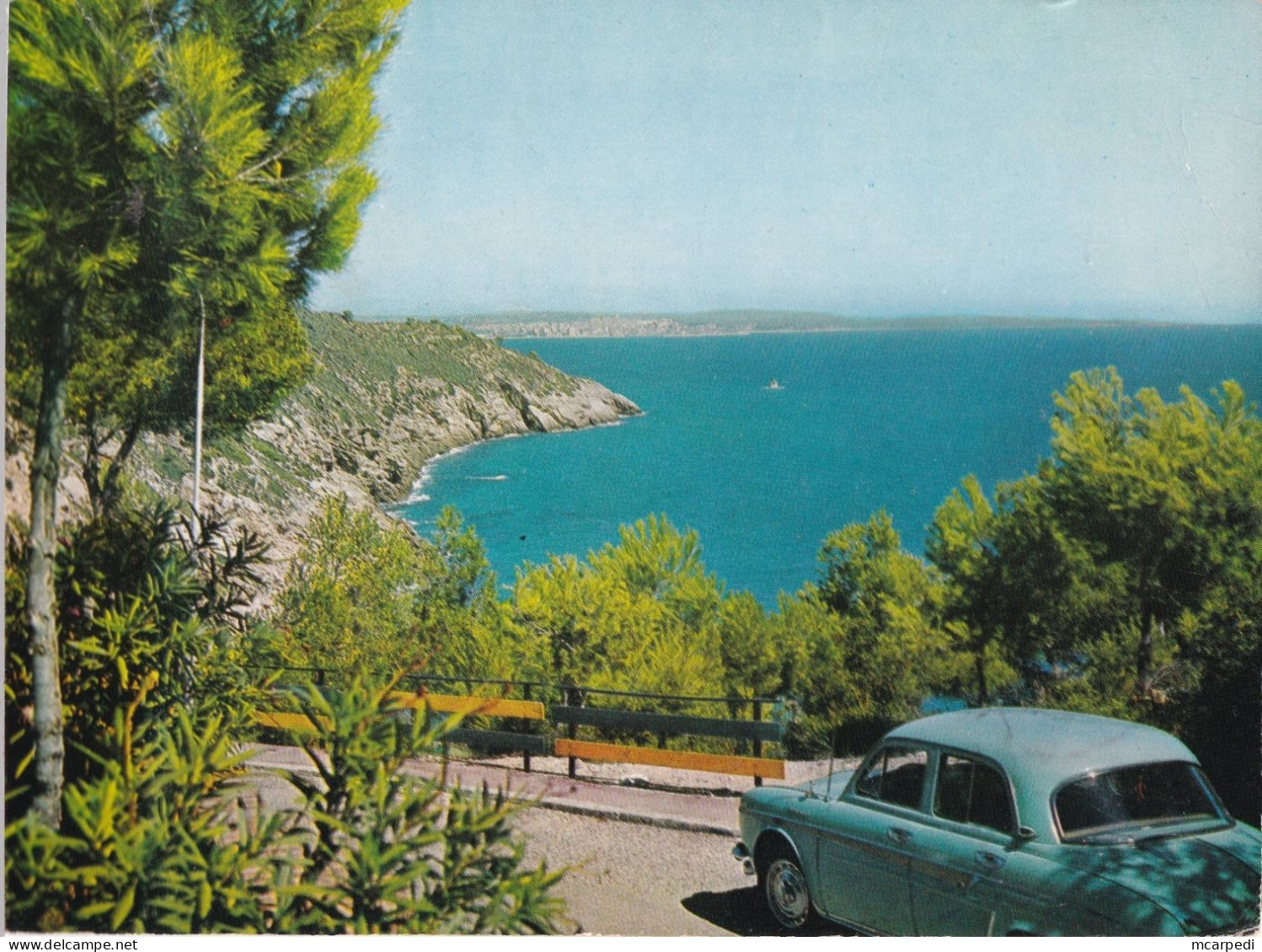 < Automobile Auto Voiture Car >>  Renault Dauphine, Salou - Passenger Cars