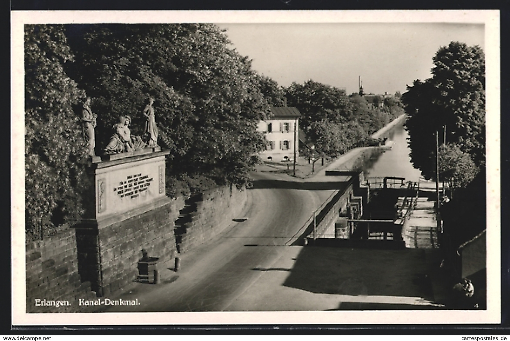 AK Erlangen, Kanal-Denkmal In Der Bayreuther Strasse An Der Schleuse  - Erlangen