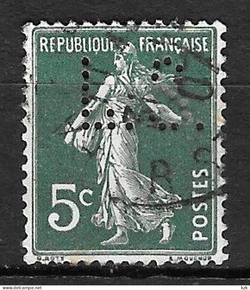 834	N°	137	Perforé	-	LS 132	-	LA SOIE - Used Stamps