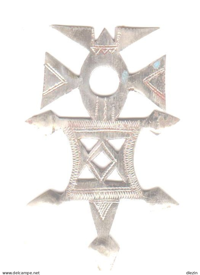 Croix De Karaga. Fabrication Artisanale. Métal Léger. Uniface. Se Portait En Bélière. - Landmacht