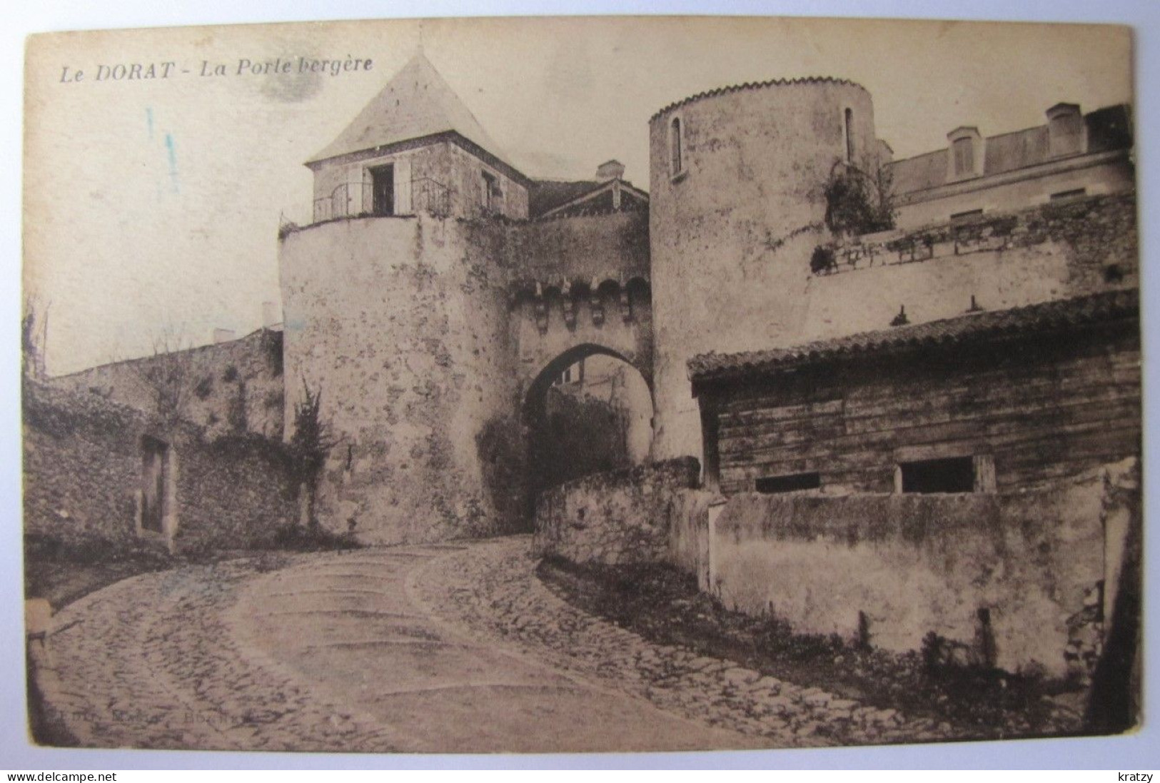 FRANCE - HAUTE VIENNE - LE DORAT - La Porte Bergère - Le Dorat