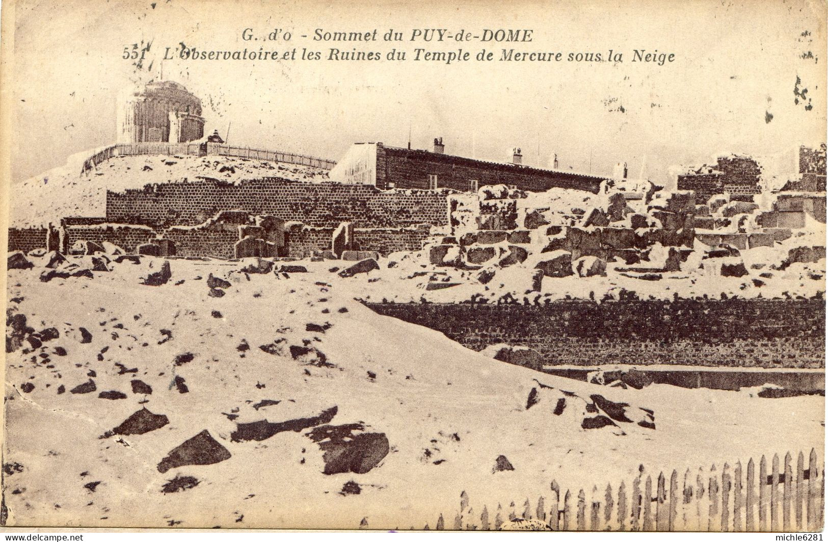 Sommet Du Puy De Dôme - L'observatoire Et Les Ruines Du Temple De Mercure Sous La Neige - Sonstige & Ohne Zuordnung