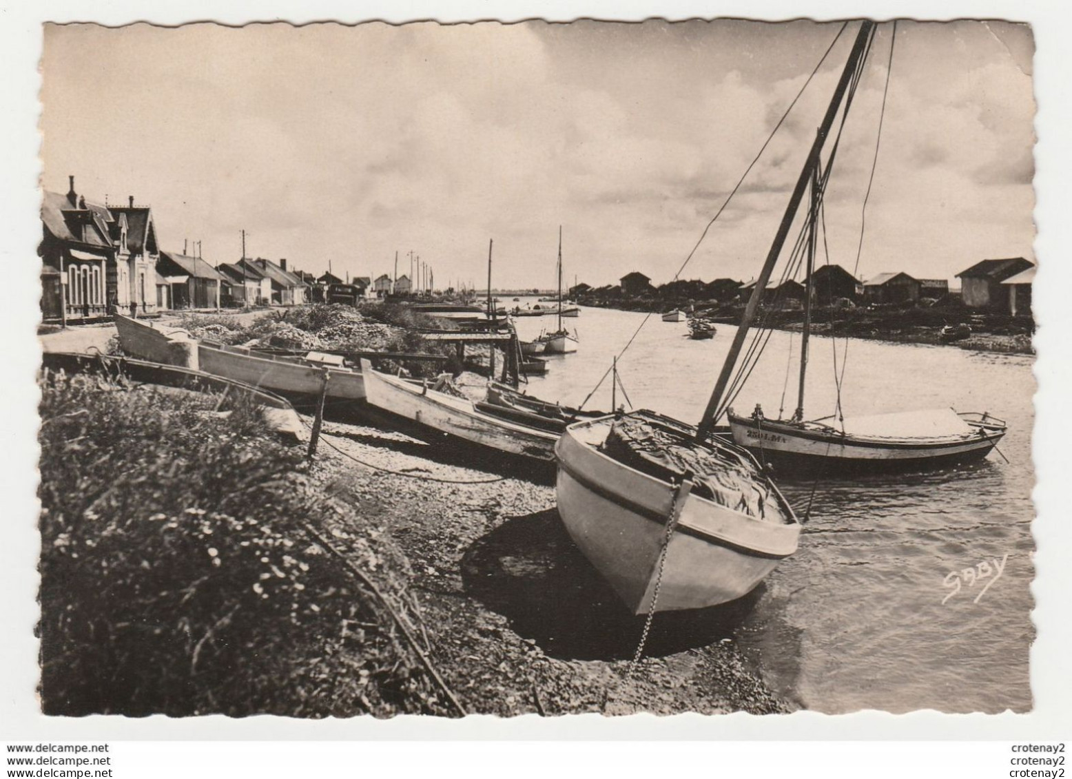 17 LA TREMBLADE N°12 Le Canal De La Seudre La Grève Bateaux De Pêche Auto Ancienne VOIR DOS - La Tremblade