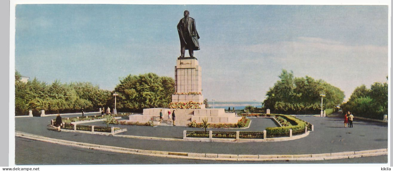 CPSM 21 X 9 Russie OULIANOVSK (12) Monument à V. I. Lénine - Russland