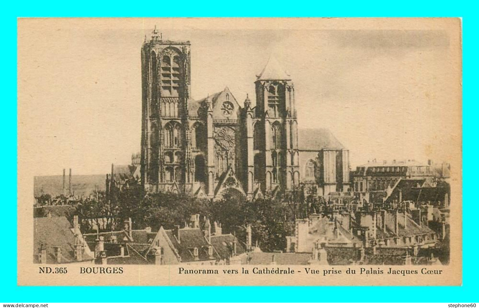 A767 / 531 18 - BOURGES Panorama Vers La Cathédrale - Bourges