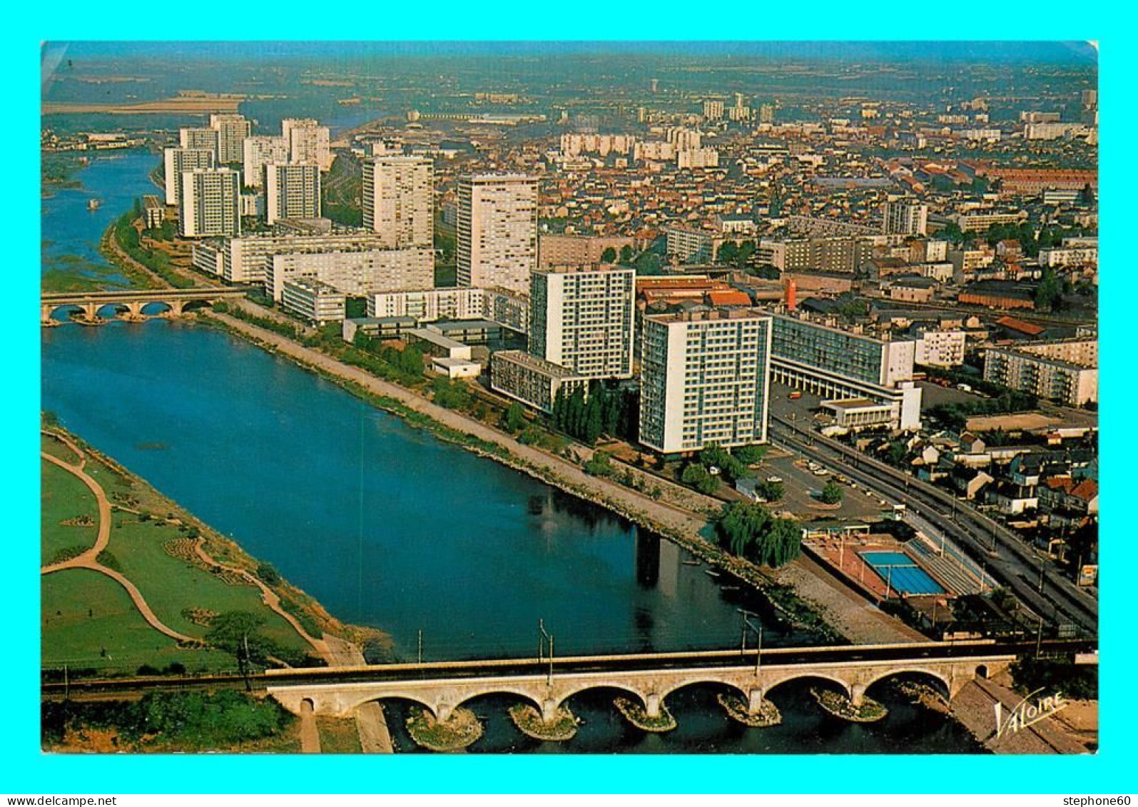 A768 / 625 37 - TOURS Vue Aérienne Des Rives Du Cher - Tours