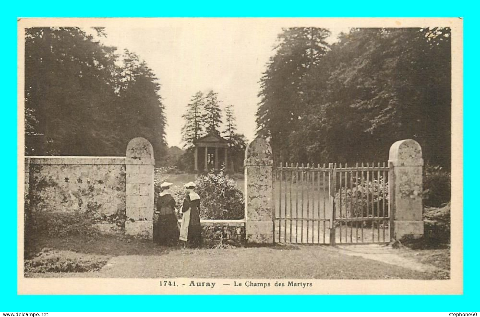 A773 / 337 56 - AURAY Le Champs Des Martyrs - Auray