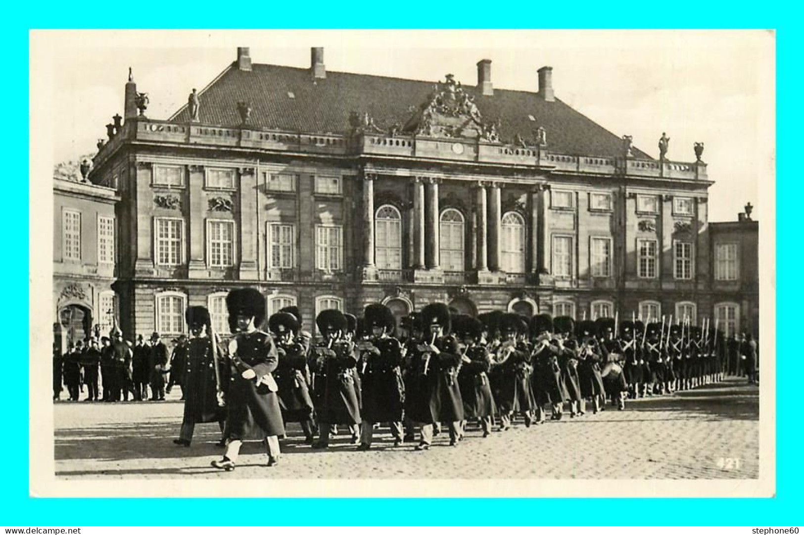 A776 / 499 Danemark Copenhague Parade Des Gardes Devant Le Palais - Danemark